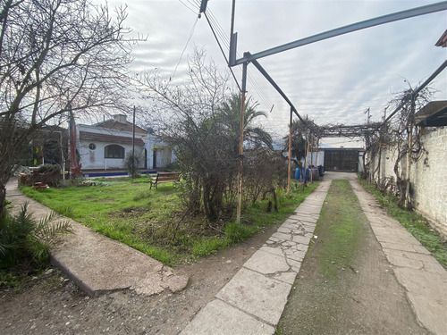 Casa En Venta De 6 Dorm. En La Cisterna