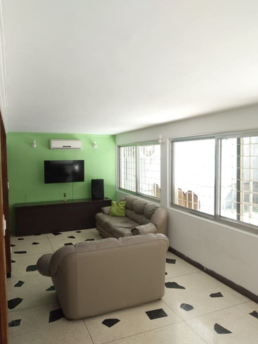 Se Vende Casa En San Bernardino 380m2 T - 760m2 C
