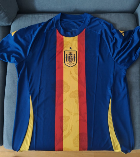 Camiseta De Entrenamiento Adidas España 2024 (Usado)