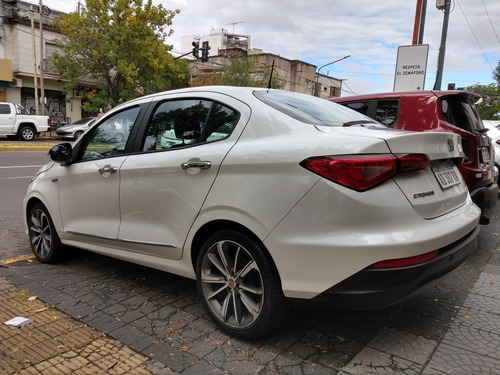 Imagen 3 de 14 de Fiat Cronos 2019 1.8 16v Precision
