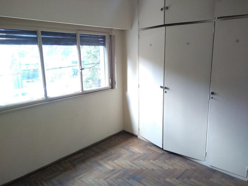 Imagen 7 de 17 de Departamento -3 Amb. Con Dependencia- Rivadavia 6100- Caballito