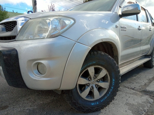 Toyota Hilux 3.0 I Srv Cab Doble 4x4 (2009) 2010