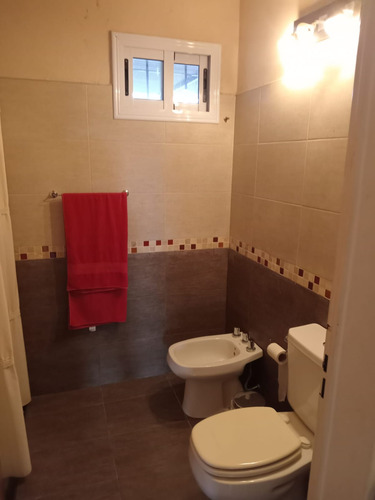Casa En Venta. 2 Dorm. Villa Ciudad Parque