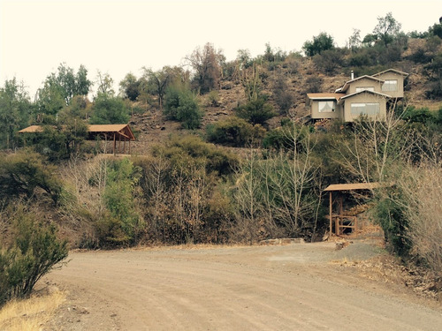Casa En Venta De 3 Dorm. En Los Andes