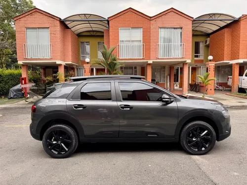 Citroën C4 Cactus 1.6 Shine Turbo Aut