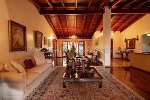Imagen 11 de 30 de Casa Duplex Venta Alto Hatillo 21-6717 Eva Castillo 0414.306.72.20