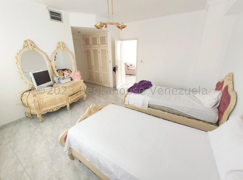 Imagen 30 de 30 de && Penthouse En Venta Al Este De Barquisimeto Lara Rah 23-23690 //invierta Seguro Con Rentahouse//