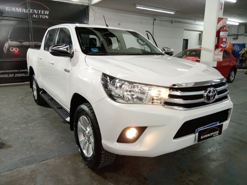Imagen 8 de 25 de Toyota Hilux 2.8 Srv 4x2 Automatica 2018 80.000km