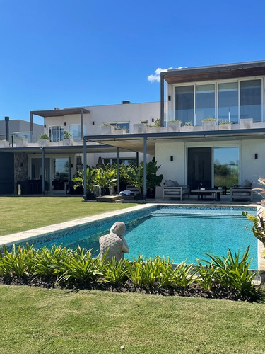 Imagen 5 de 30 de Casa En Venta En El Golf, Nordelta, G.b.a. Zona Norte