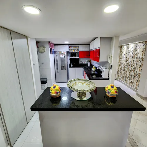 Apartamento En Venta En Los Balsos. Cod V12282