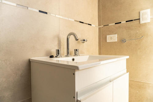 Imagen 12 de 19 de Depto 1 Dormitorio Con Balcón En Bº Santa Genoveva