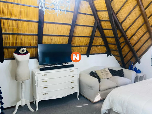 Muy Linda Casa En Venta, Gran Terreno Y Barbacoa
