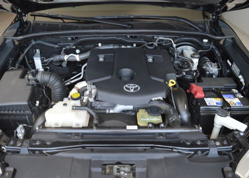 Imagem 7 de 7 de Toyota Hilux 2.8 Srv 4x4 Cd 16v