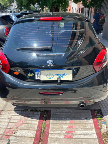 Imagen 11 de 23 de Peugeot 208 2017 1.6 Active