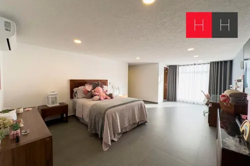 Casa En Venta En Lomas De Angelópolis Iii