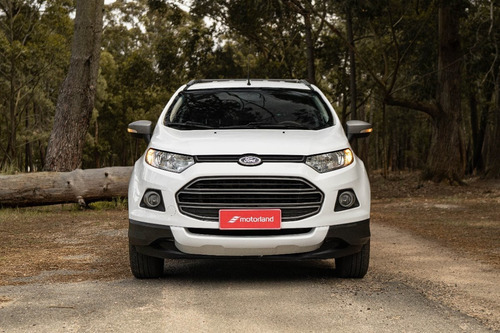 Imagen 8 de 15 de Ford Ecosport Freestyle - Motorland Permuto / Financio