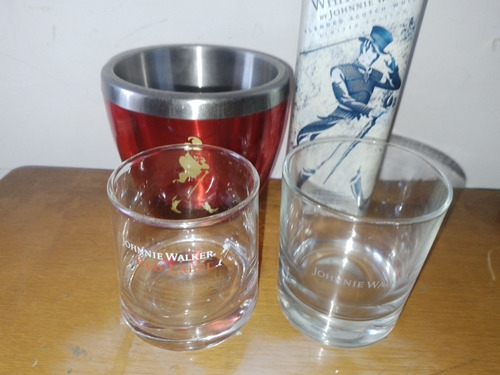 Johnny Walker Lote 2 Vasos, Hilera, Botella Game Of Thrones