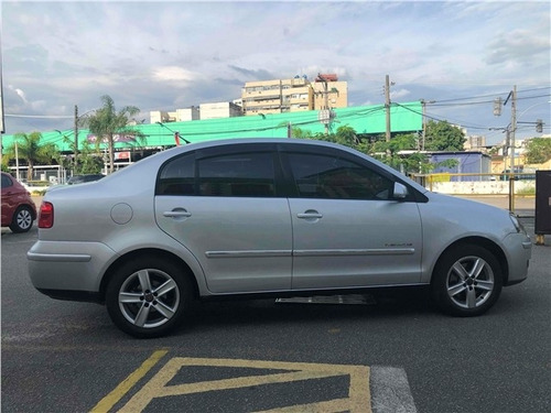 Volkswagen Polo Sedan 2.0 Mi Comfortline 8v Flex 4p Manual