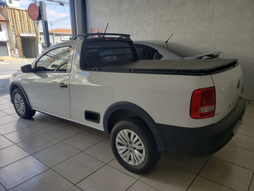 Volkswagen Saveiro 1.6 Robust Cab. Simples 16v Total Flex 2p