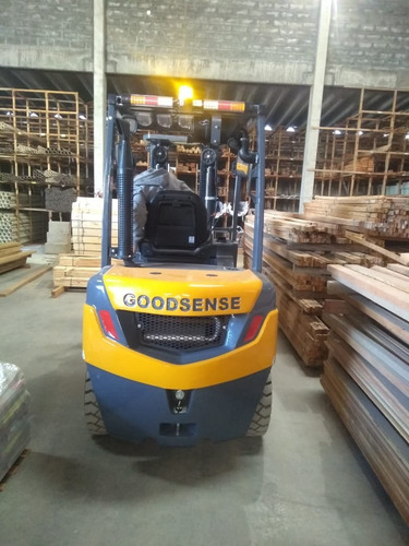 Imagem 9 de 9 de Empilhadeira Goodsense Diesel 3500kg - Torre Triplex 4.5m