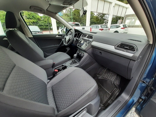 Imagen 12 de 13 de Volkswagen Tiguan 2021 1.4 Comfortline At