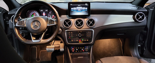 Mercedes-Benz Clase GLA 1.6 Gla250 Amg-line 211cv