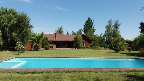 Excelente Casa, Sector Residencial, Embalse Machicura Colbún