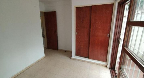 Imagen 3 de 7 de Ph Venta 1 Dormitorio 1 Baño Patio 53 Mts 2 Totales- La Plata