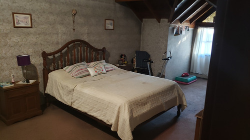 Excelente Chalet De Cuatro Dormitorios