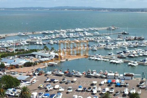 Hermoso Con Vista Total Al Puerto Divino-ref:12501