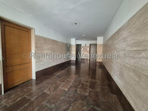 Apartamento En Venta En Colinas De La Tahona De 92 Mtrs2 Pd