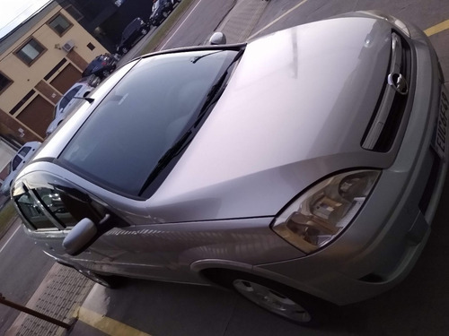 Imagem 3 de 8 de Chevrolet Corsa Sdan Premium 1.4 Econ 2011 Compl+air Bg Prta