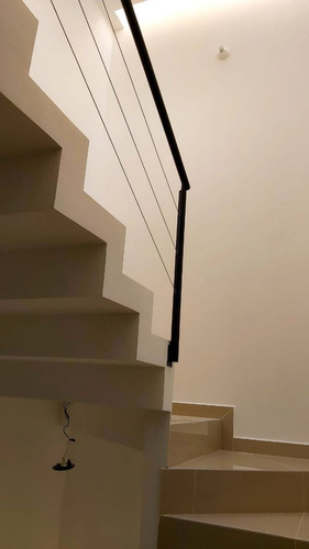 Imagen 8 de 17 de Preciosa Residencia En Zibatá, 4 Recamaras Con Baño, Roof Ga