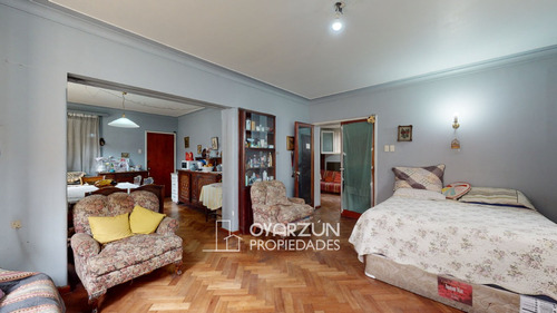 Casa En Venta De 4 Dormitorios Con Amplio Terreno De 510 M²