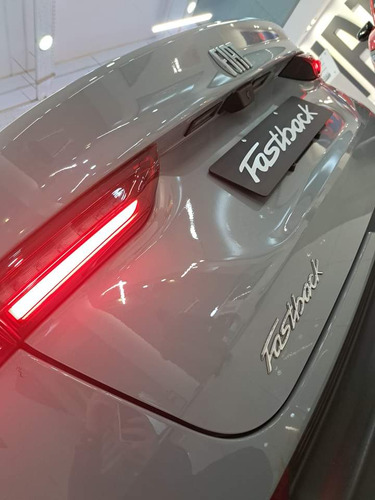 Fiat FASTBACK 1.3 T270 At6