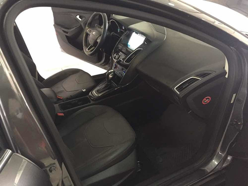 Ford Focus Titanium