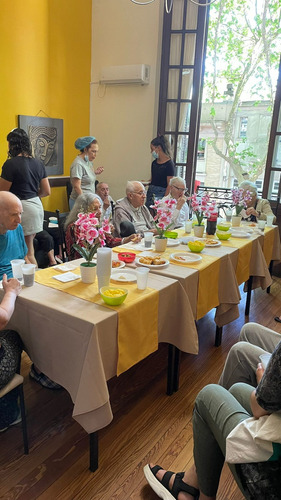Residencial Umpierrez, Para El Adulto Mayor, Tercera Edad.