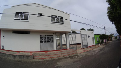 Casa En Venta En Villa Del Rosario. Cod V19554