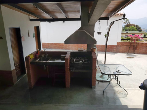 Imagen 11 de 14 de Casa De Dos Pisos Con Anexo En La Suiza San Antonio De Los Altos