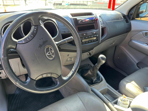 Toyota Hilux 3.0 Cd Srv I 171cv 4x2