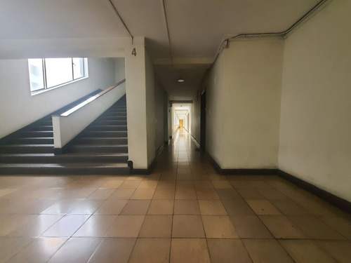 Arriendo Oficina De 7 Box 145 M2 Tenderini Santiago