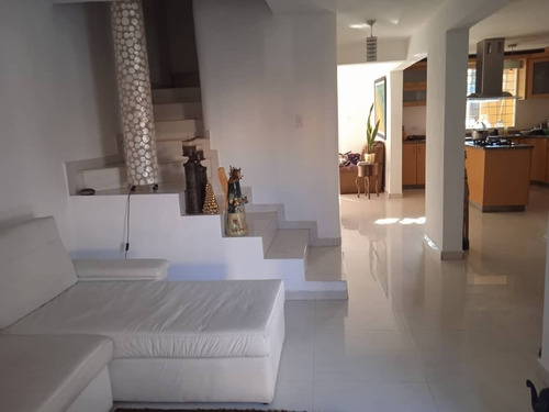Imagen 3 de 14 de Townhouse En Venta Resd. Los Frailes Monteserino San Diego