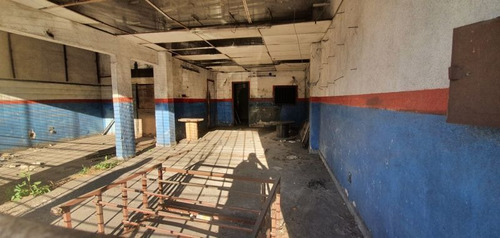 Imagen 2 de 7 de Excelente Ubicación. Zona Comercial. Oportunidad