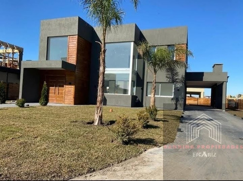 Oportunidad Casa A Estrenar En Lagos De Canning,barrio Con Laguna