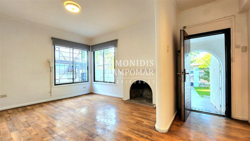 Casa En Venta De 5 Dorm. Las Condes El Golf Metro Tobalaba