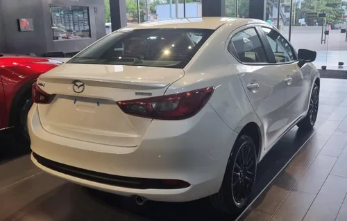 Mazda 2 Sedan Gran Touring 2026 Disponible