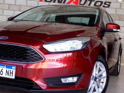Ford Focus III 1.6 Sedan S