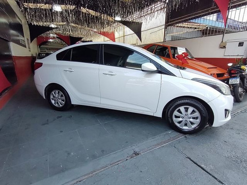 Imagem 7 de 8 de Hyundai Hb20s 1.6 Comfort Plus 16v 2015