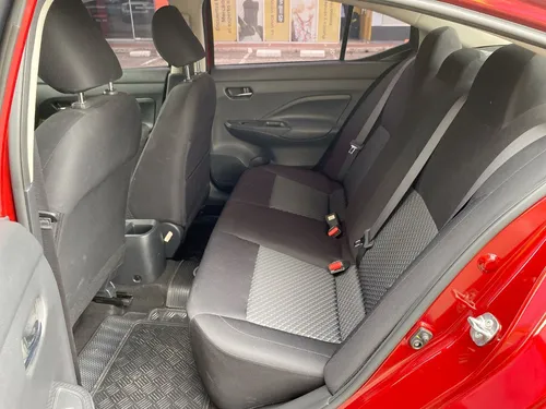 Nissan Versa 1.6 Advance At