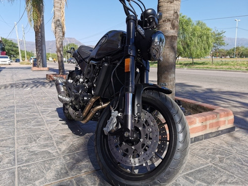 Benelli Leoncino 502
